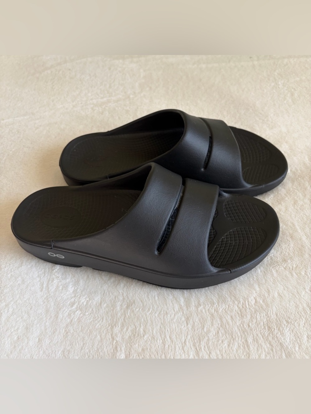 OOFOS Unisex Black Recovery Slide Sandals Sz M9 - W11